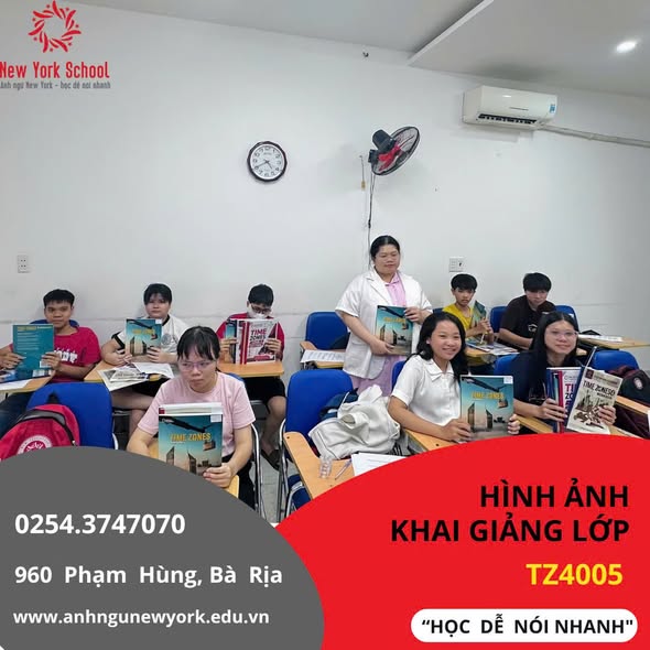 Giáo viên và học viên lớp thiếu niên cùng Time Zones tại Bà Rịa